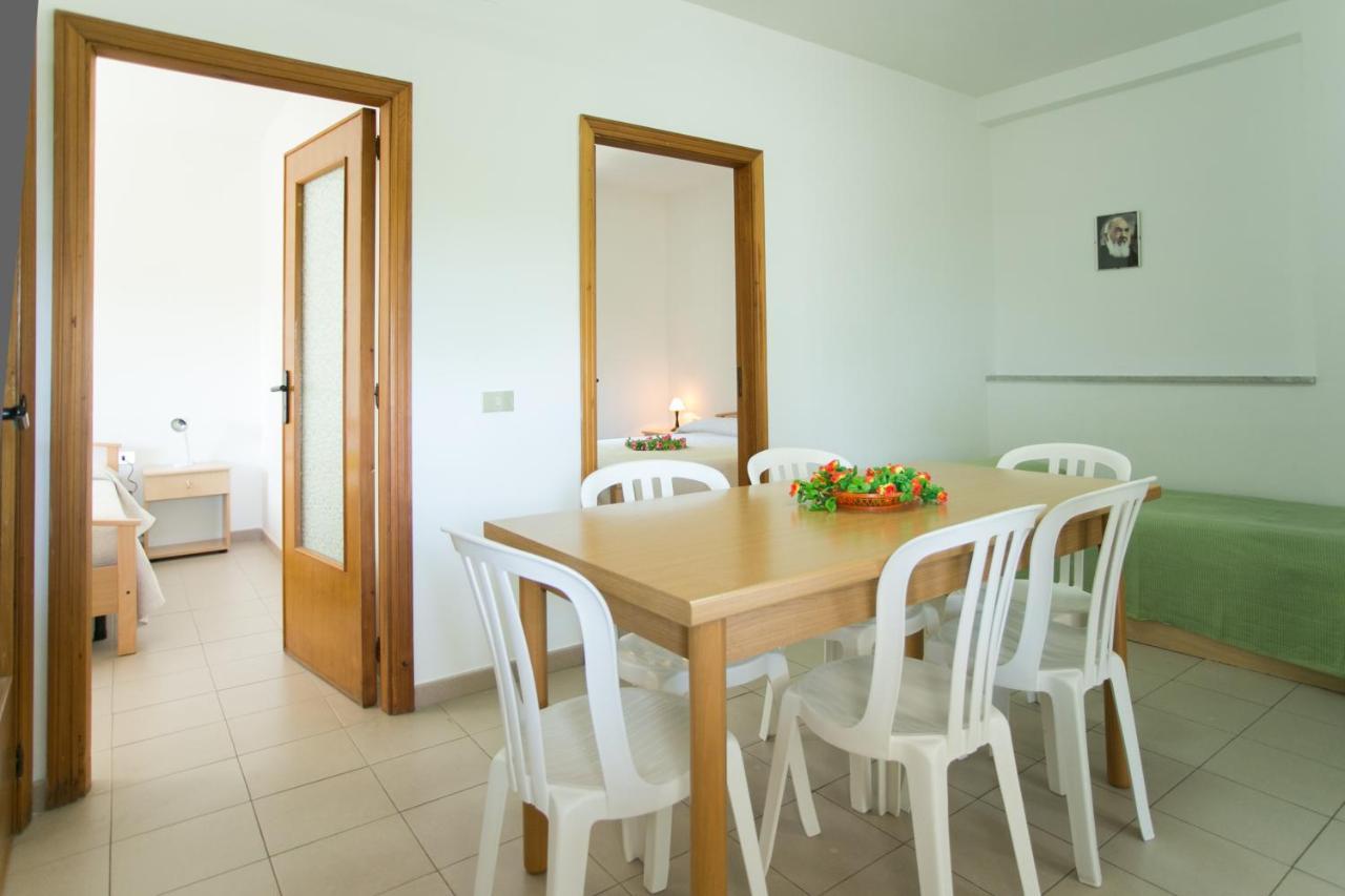 Residence Adriatico Mattinata Pokoj fotografie